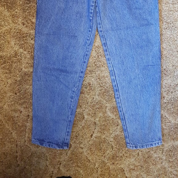 Vintage Light Blue Jeans with Flower Embroidery - Picture 4 of 9